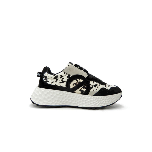 NO NAME（ノーネーム） スニーカー レディース 黒 白 カウ 厚底 軽量