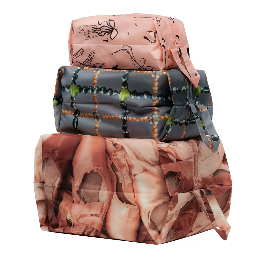 BAGGU（バグゥ） ポーチ 3D zip pouch バグー バグ トラベルポーチ
