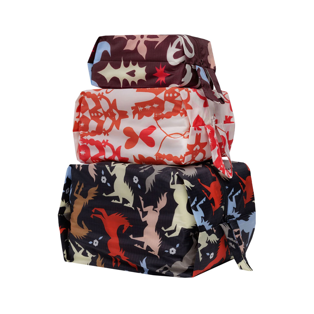 BAGGU（バグゥ） ポーチ 3D zip pouch バグー バグ トラベルポーチ