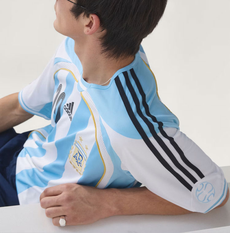 adidas（アディダス） 半袖 ジャージ Tシャツ ARGENTINA 2006 HOME S