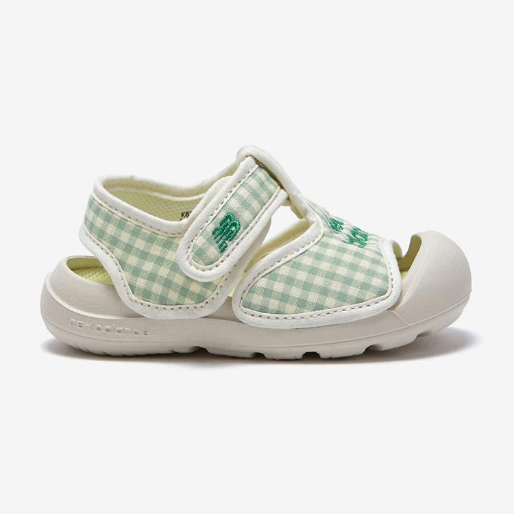 く*能様 ニューバランス　キッズ　サンダル　18cm New Balance（ニューバランス） キッズサンダル BABY SANDAL K8808