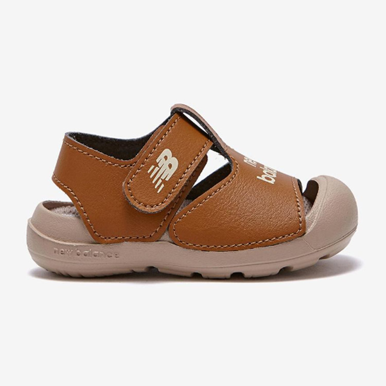 New Balance（ニューバランス） キッズ サンダル NewBalance 8808