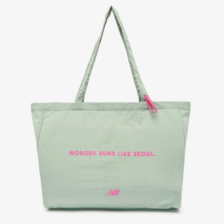 New Balance（ニューバランス） バッグ SEOUL EXCLUSIVE PACKABLE TOTE
