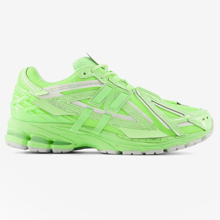 ニューバランス スニーカー メンズ トレイルランニングシューズ