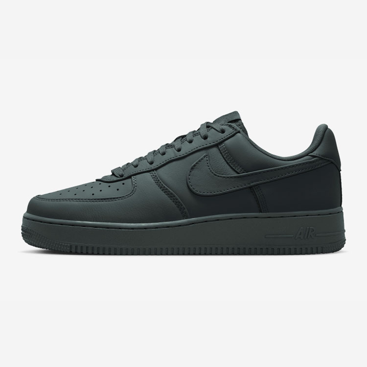 NIKE（ナイキ） スニーカー AIR FORCE 1 LOW RETRO PREMIUM エア