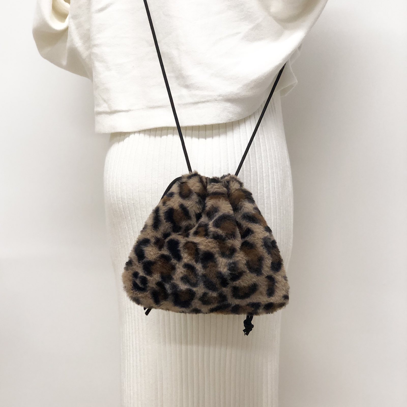 ヒョウ柄 ショルダーバッグ レオパードファーバック ショルダー