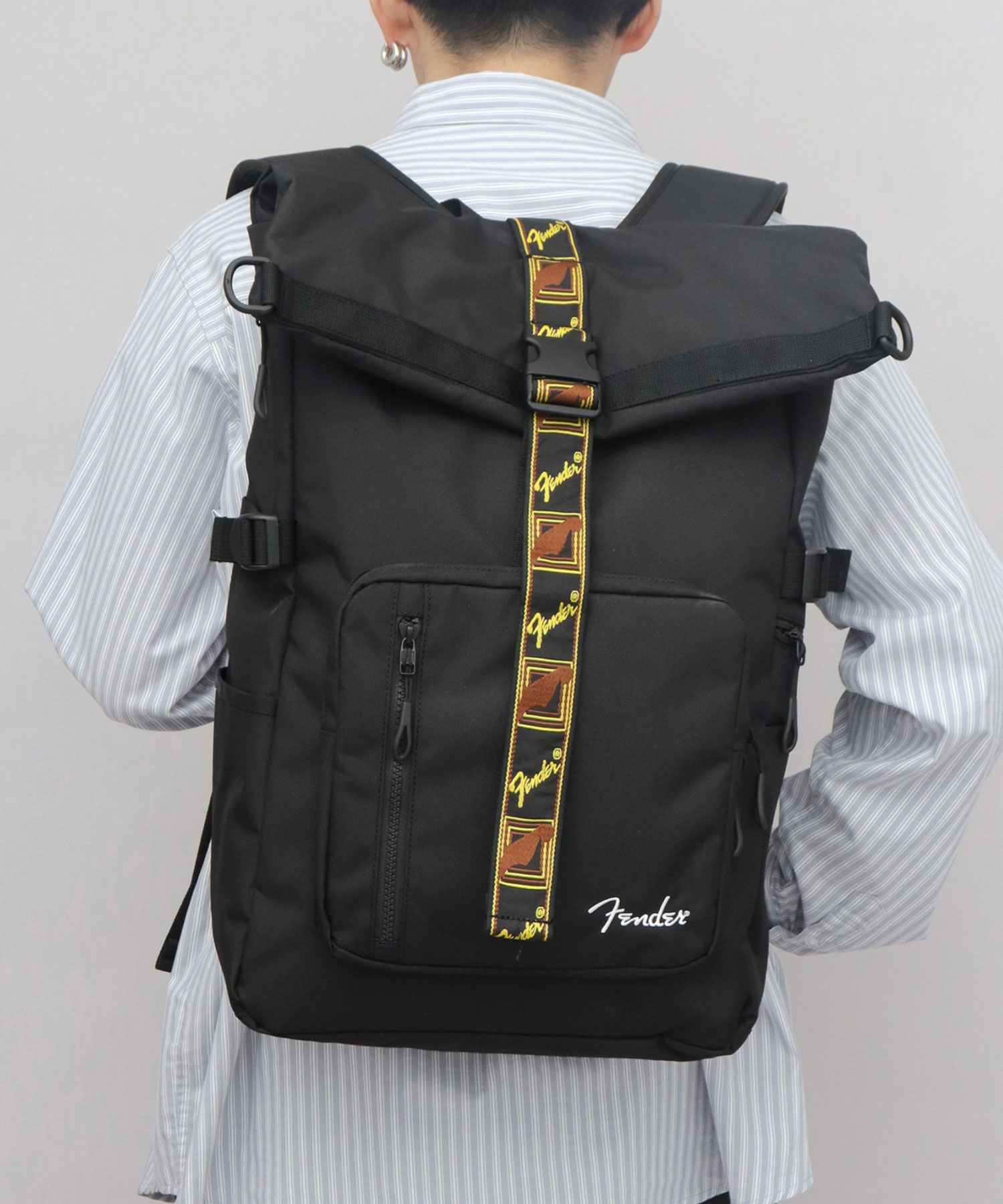 【美品・大容量】Fender フェンダー ロールトップ バックパック ブラック Fender（フェンダー） 【2026年販売開始】Fender リュック メンズ