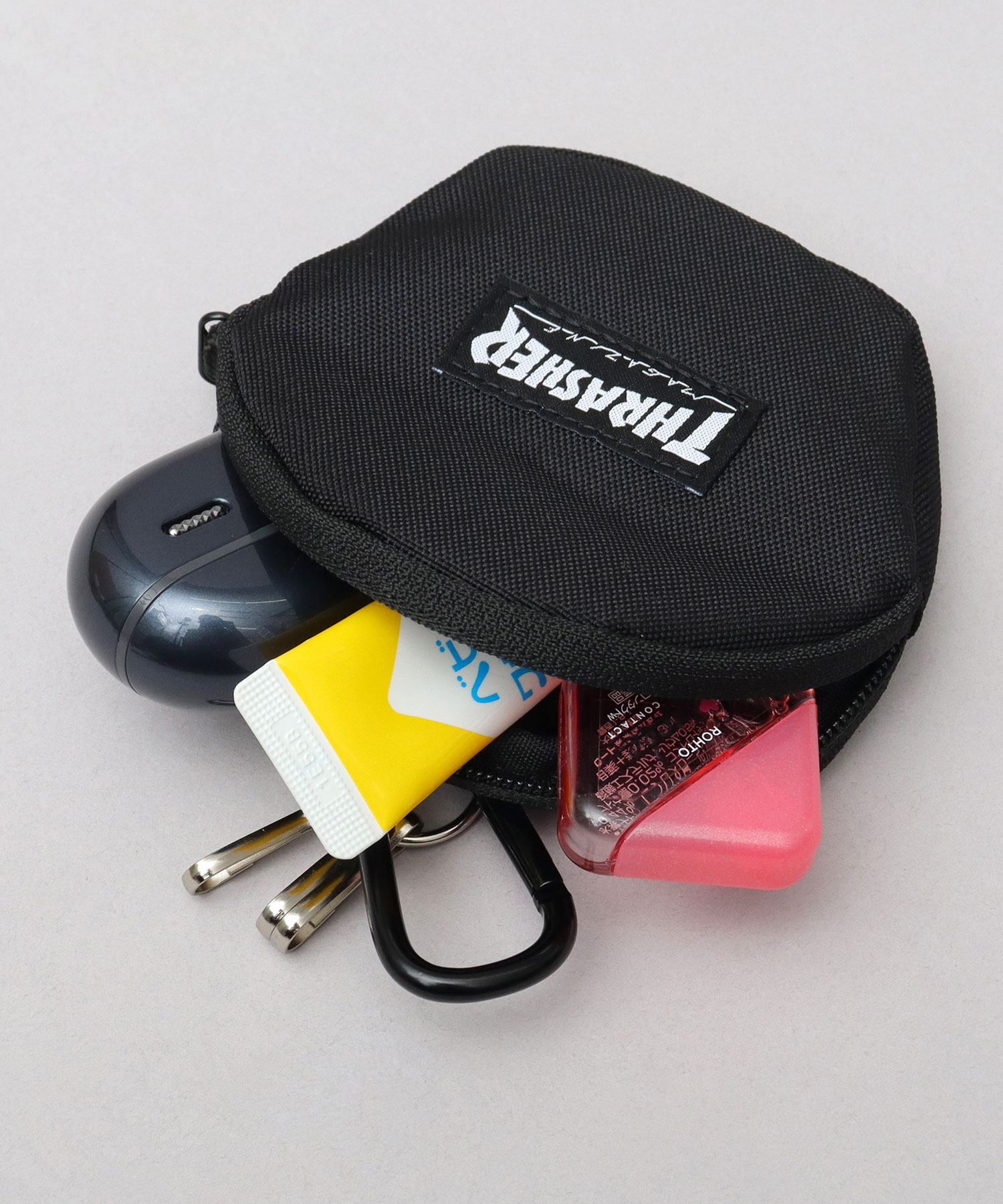 THRASHER（スラッシャー） マルチケース ミニポーチ カラビナ付き 小物