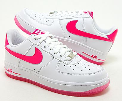 Nike エア フォース ピンク