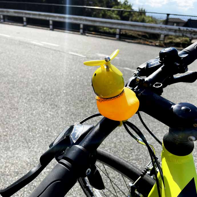 光るアヒル LED自転車ライト 鳴く 音が出る 夜道の事故防止