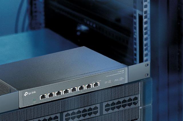 TP-Link TL-SX1008 8ポート 10G デスクトップ スイッチ TL-SX1008 | 10Gポート×8 アンマネージスイッチ（ラックマウント対応