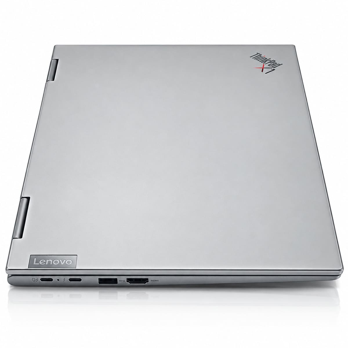 SSD256GBまたは512GBを選べる高速ストレージ