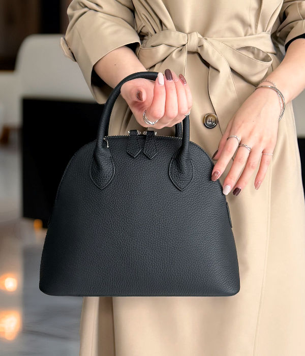 【新品・未使用】ブガッティ バッグ レザーバッグ 本革 バッグ レディース ショルダー ハンドバッグ 斜めがけ 大人