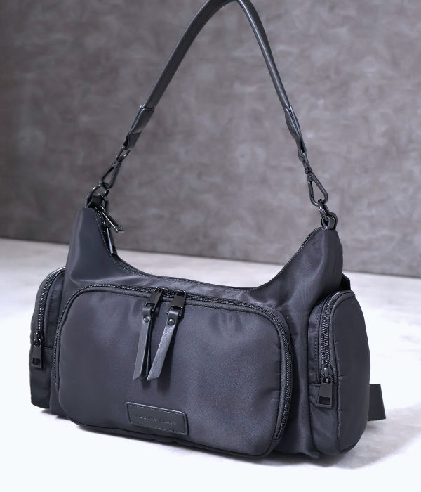 マルチポケットナイロンショルダー2way