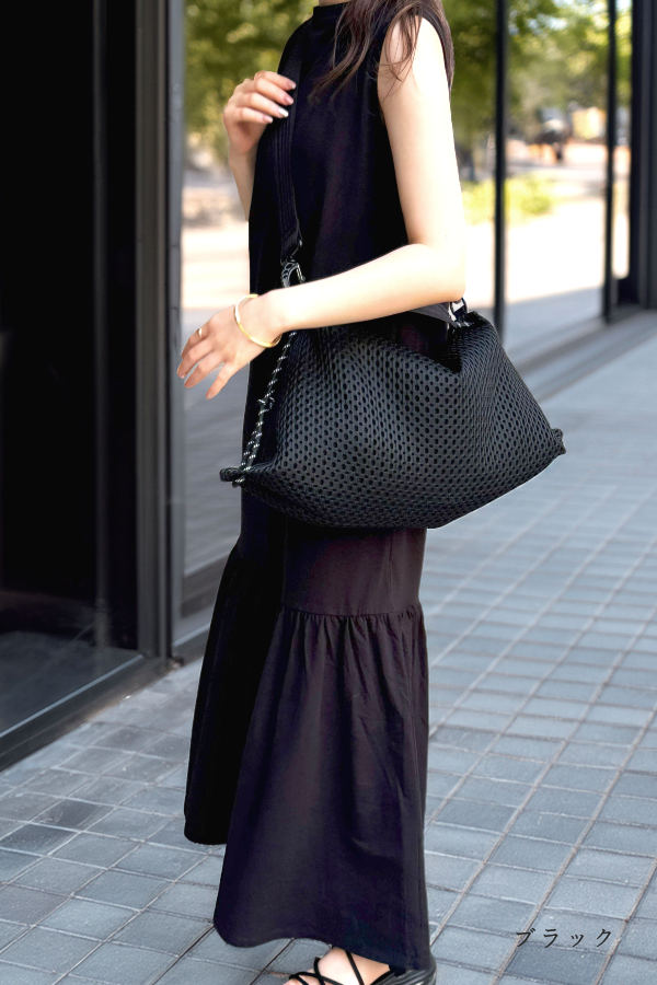 THINGS THAT MATTER ワンショルダーメッシュバックパック ONE-SHOULDER MESH BACKPACK ¥22,000 tax in BLACK 巾着タイプのワン