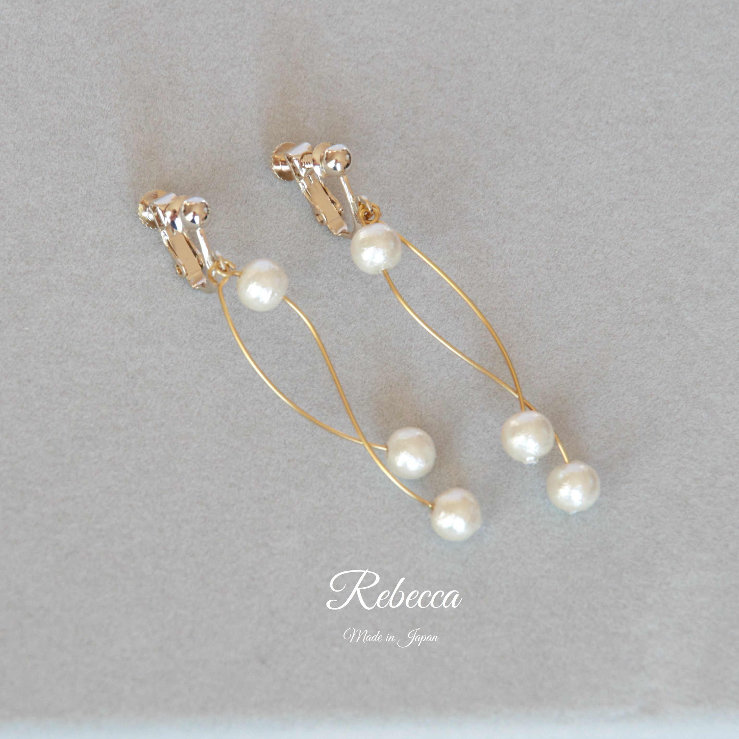 ピアス コットンパール ひねりふんわり 樹脂フック サージカル