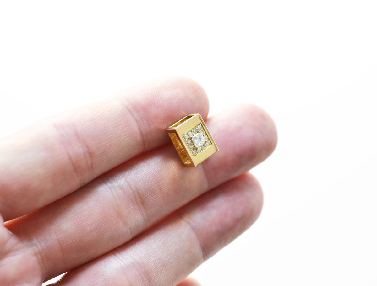 ペンダントトップ メンズ K18 18金 ダイヤモンド ビーズ リバーシブル