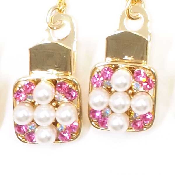 B❤️ 花　パール　帽子ストラップ　帽子チェーン　帽子　帽子クリップ　ハンドメイド B❤️ 花 パール 帽子ストラップ 帽子チェーン 帽子 帽子クリップ