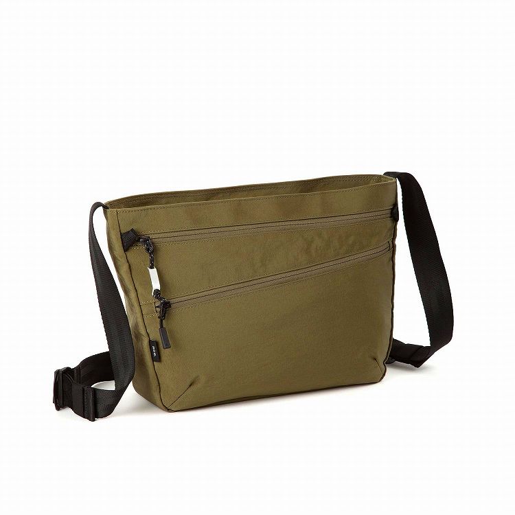 ace. 公式 エース ショルダーバッグ ファルテライト A4サイズ