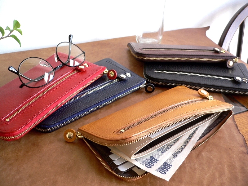 ORTICO（オルティコ）ブランド蛇革カードフォルダー兼財布（新品同様品）