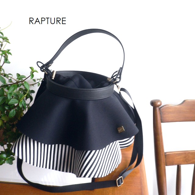 【RAPTURE ラプチャー】ダイバー素材 ティアードネイプルズボディバッグ 楽天市場】【Rapture ラプチャー】バッグ ダイバー素材