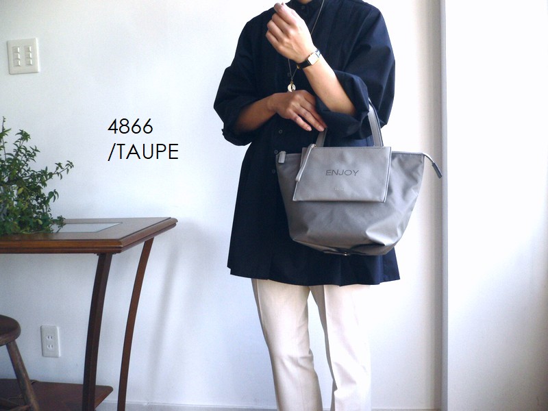 PELLE BORSA ペレボルサ バッグ ナイロン B5変形 トートバッグ