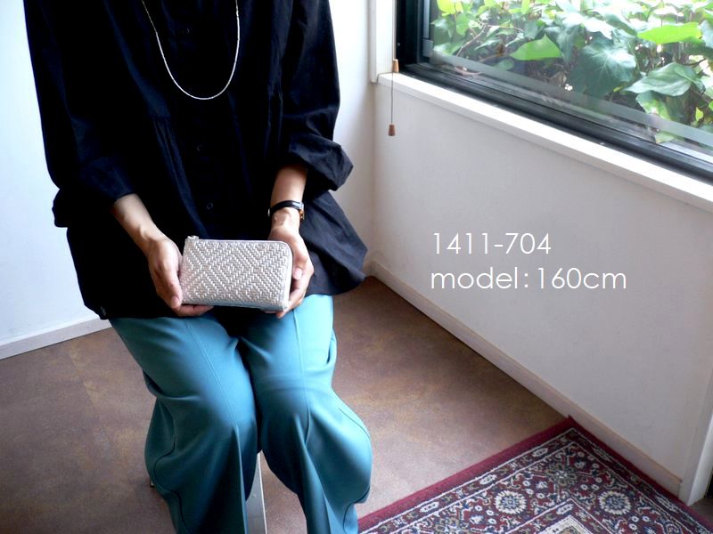 Arukan（アルカン） ノベルティ ミドル L字ファスナー 折り財布