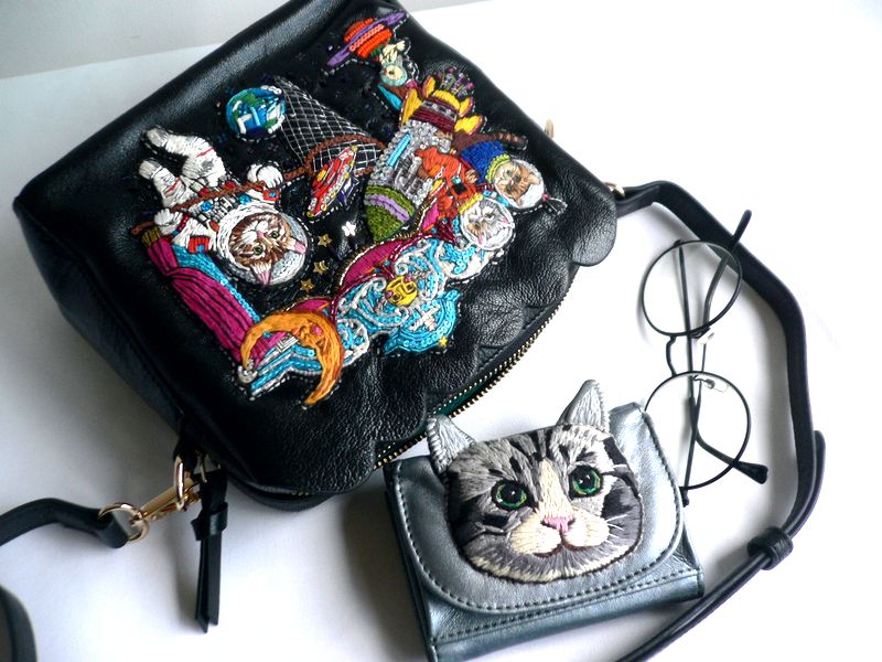 【新品】タマオワールド　刺繍ジャケット　フリーサイズ・ブラック 暖かさUP】ブラック8刺繍 中綿ジャケット T1396 | wshot