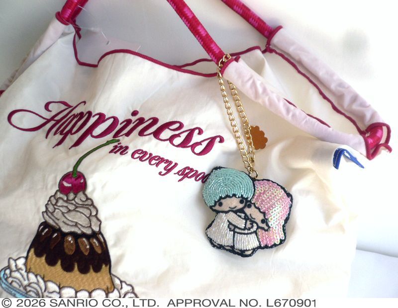 tamao world（タマオワールド） 刺繍 バッグチャーム キーホルダー