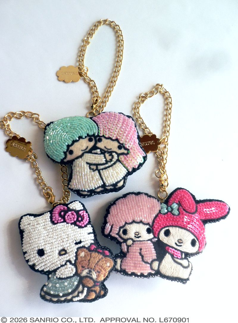 tamao world（タマオワールド） スパンコール 刺繍 バッグチャーム