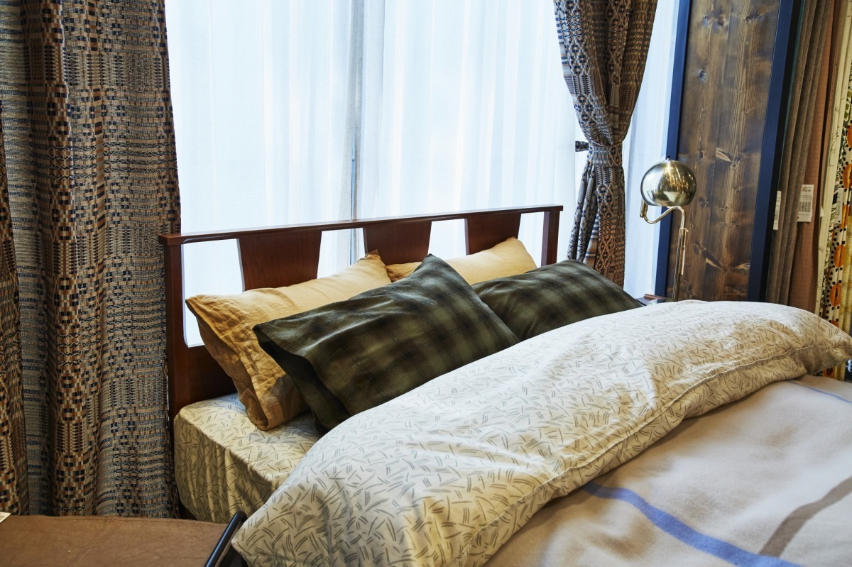 ACME Furniture BROOKS BED DOUBLE【3個口】 ブルックス ベッド