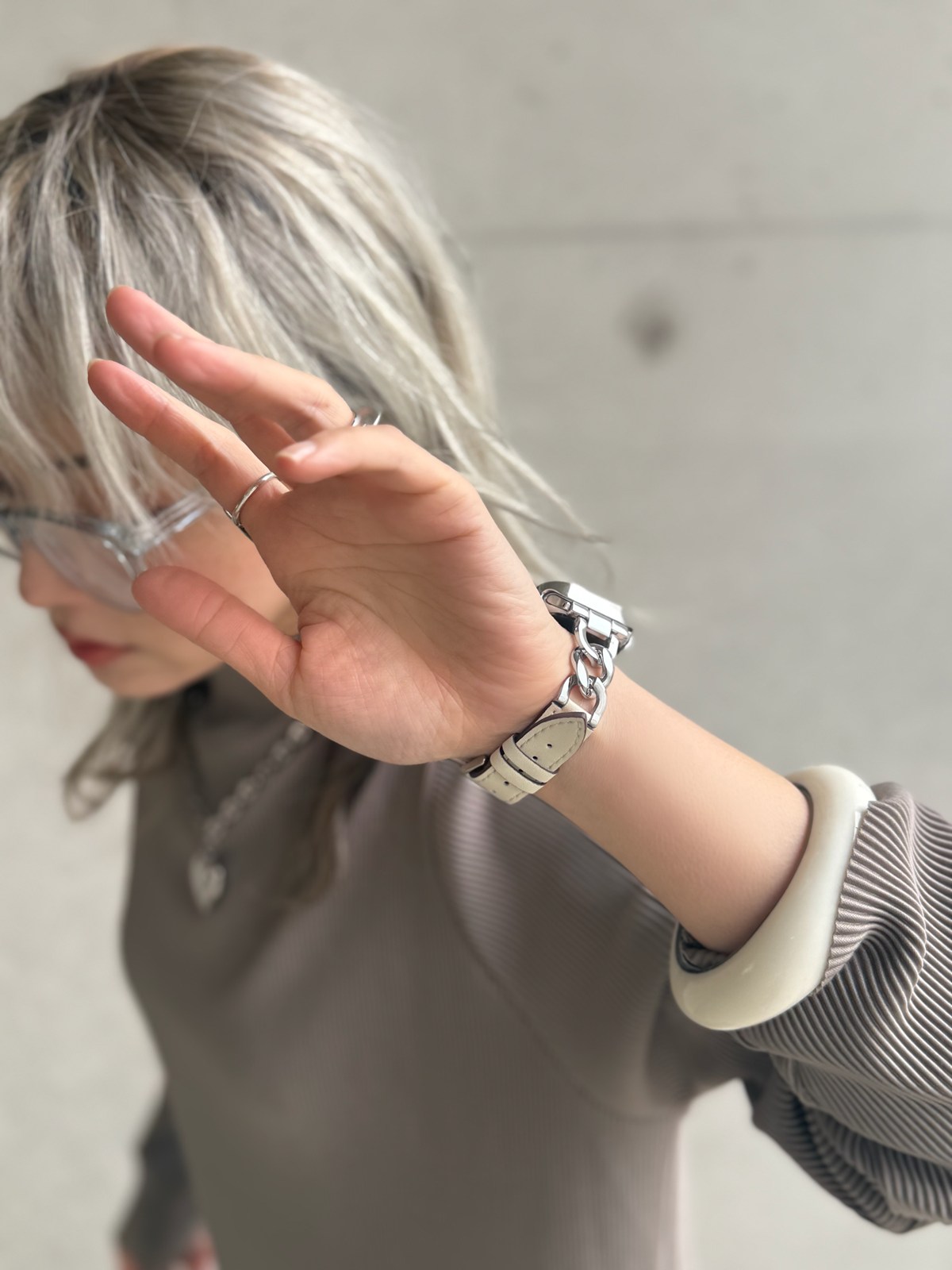 Apple Watch 全機種対応 アップルウォッチ タッグレザーチェーンバンド おしゃれ バンド デザイン 男女兼用 |  | 07