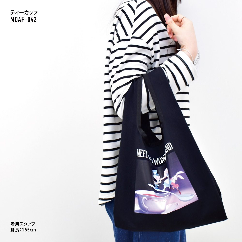 新品　ANNASUI Disney ふしぎの国のアリス　ショルダートートバッグ ANNA SUI (アナ スイ) のDisney Collection から『ふしぎの国の