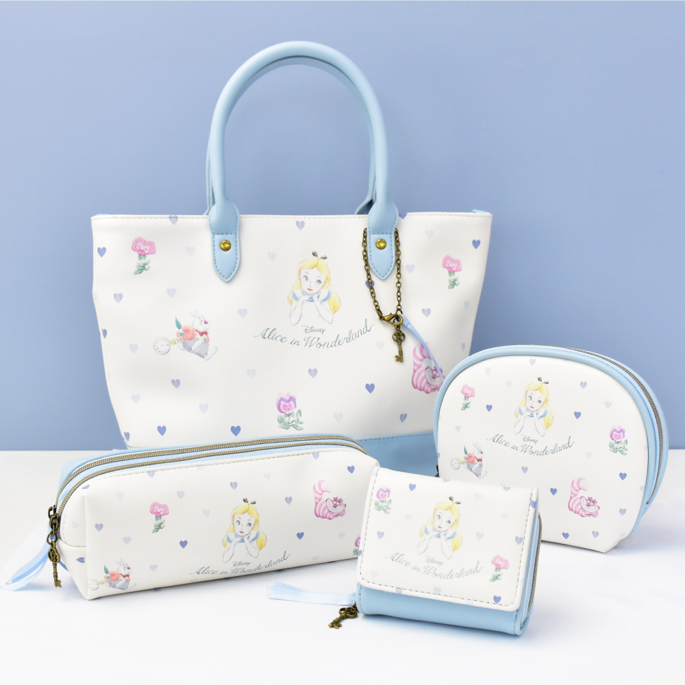 ディズニー　ふしぎの国のアリス　バックパック GIRLY MOOD ディズニー ふしぎの国のアリス バックパック GIRLY MOOD - メルカリ