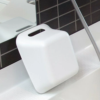 I'mD RETTOハイチェア風呂椅子 ＆ RETTO湯手桶セット デザイン雑貨 岩谷マテリアル IWATANI 北欧 | Iwatani | 02