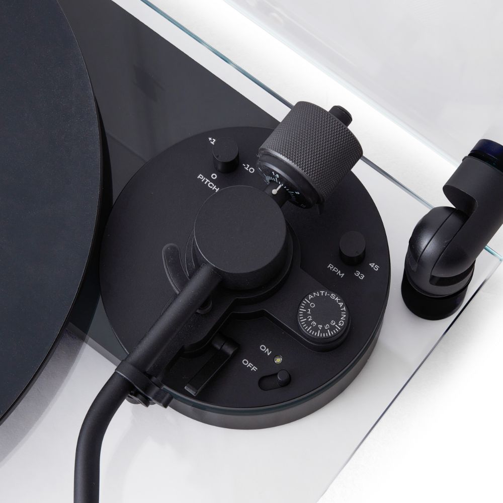 全2色 Transparent Turntable トランスペアレント ターンテーブル 高音質 ブルートゥース スウェーデン 北欧 スケルトン レコード 回転台 レコードプレイヤー |  | 11