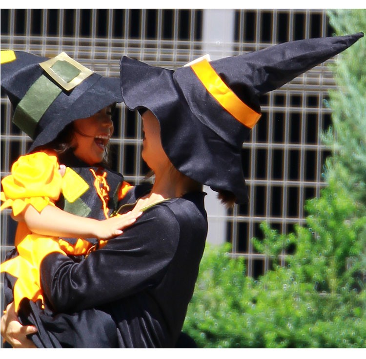 ママと一緒にハロウィン、パーティーにお出かけ♪