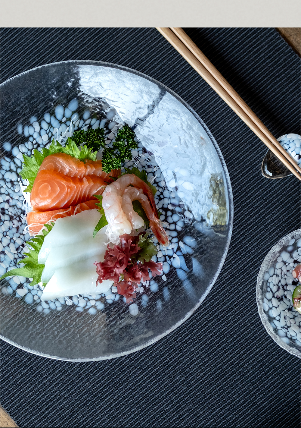新品未使用　CONTEMPORARY COLLECTION ガラスプレート　大皿 津軽びいどろ 皿 食器 ガラスプレート 大皿 中皿 直営店限定 日本製
