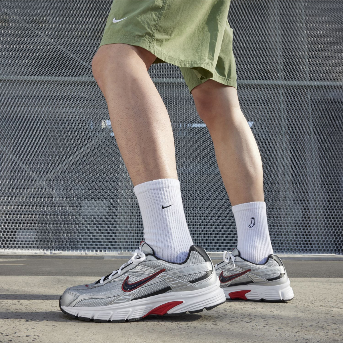 【正規品・希少】Nike イングランド EURO 2012 ジェラード 4 M 正規品・希少】Nike イングランド EURO 2012 ジェラード 4 M 【公式通販】