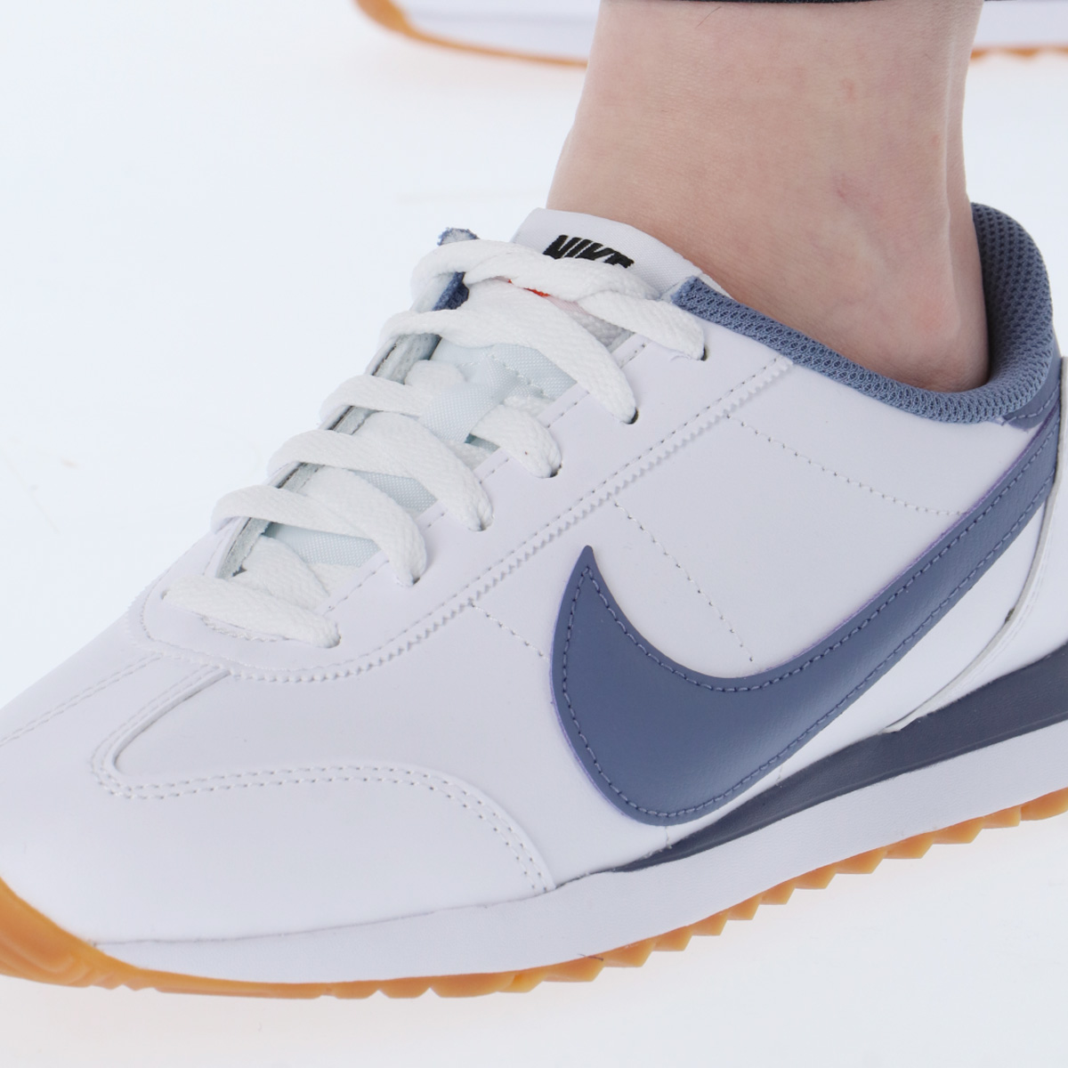 NIKE（ナイキ） スニーカー レディース レザー ブランド パシフィック 
