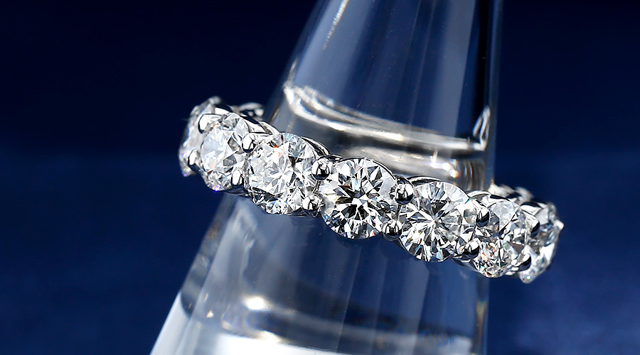 ダイヤモンド フルエタニティリング 6ct(Total) / 14石 D〜F VS1〜VS2