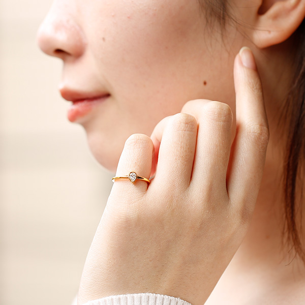 ダイヤモンド リング 0.2〜0.4ct D〜M SI1〜2 ペアシェイプ