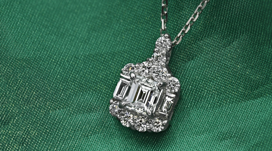 ダイヤモンド ネックレス 0.7ct E VS1 エメラルドカット プラチナ Pt 鑑定書付_7