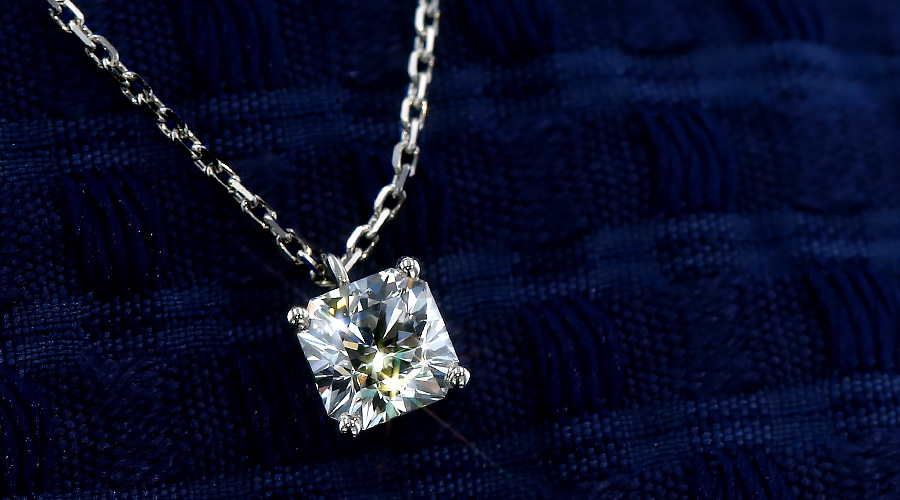 ダイヤモンド ネックレス 一粒 0.505ct D VVS2 フランダースカット 4本