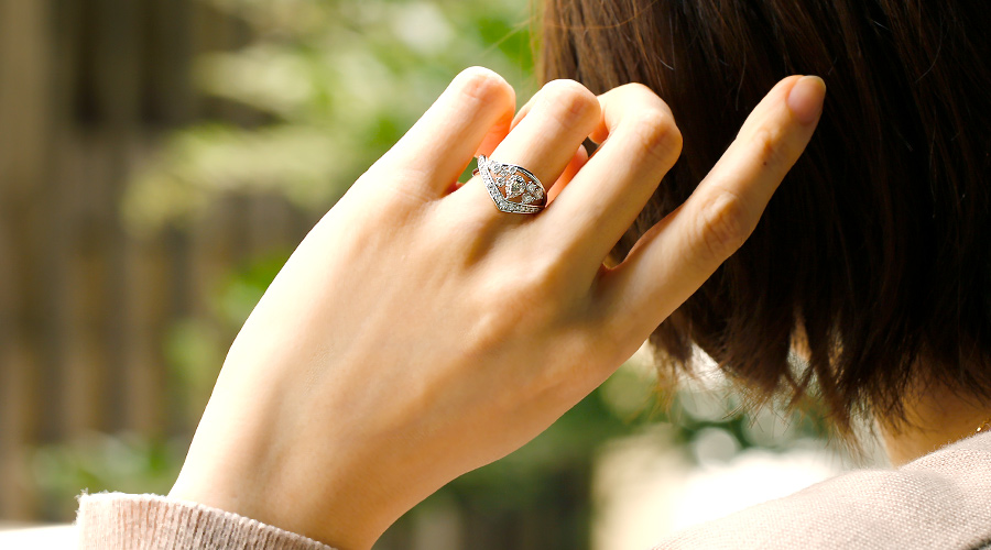 カメレオンダイヤモンド リング 0.091ct SI2 FANCY DARK GRAY YELLOWISH GREEN プラチナ Pt 鑑定書付の画像