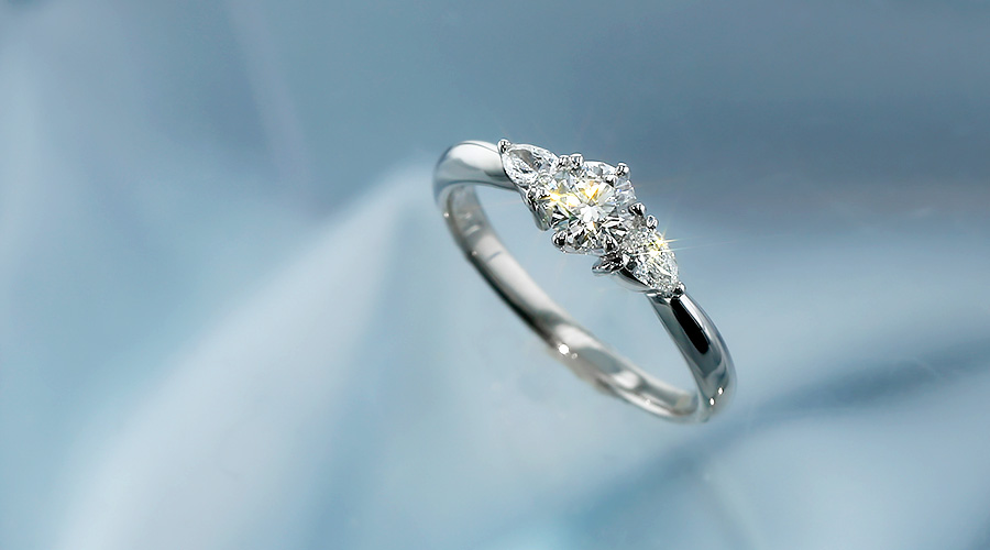 ダイヤモンド リング 0.2〜0.3ct F VS1〜2 3EX H&C プラチナ Pt 鑑定書付の画像