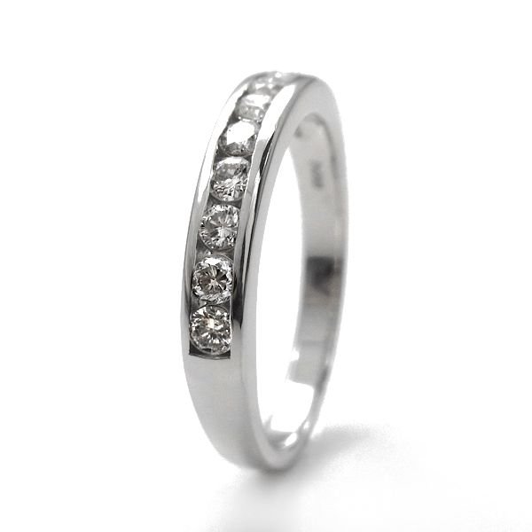 ダイヤモンド ハーフエタニティ リング 0.5ct(Total) F〜Hカラークラス VS〜SIクラス VERY GOOD〜GOODカットクラス プラチナ Pt 保証書付の画像