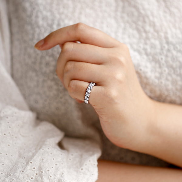 ダイヤモンド ハーフエタニティ リング 1.509ct(Total)/7石 D VVS1 3EX