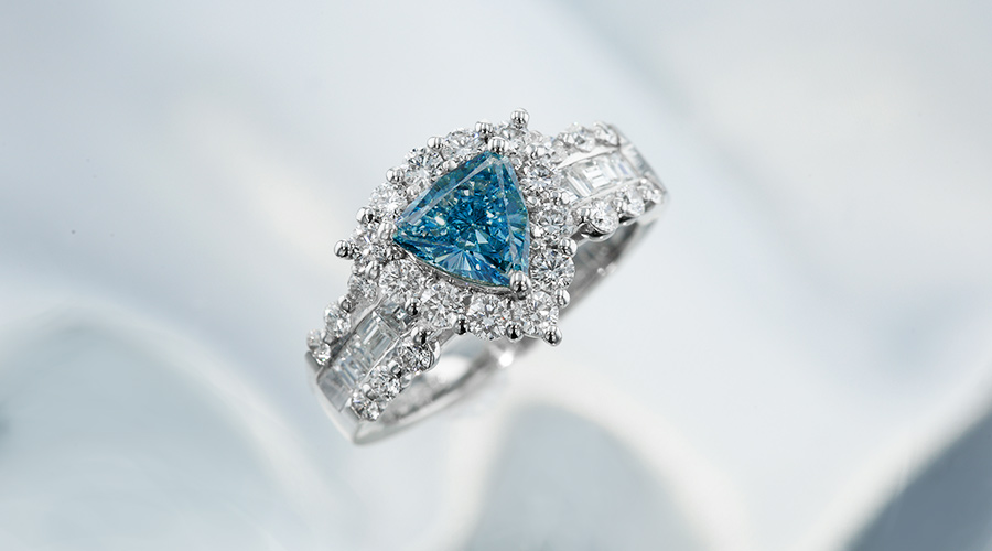 ダイヤモンド リング 0.834ct FANCY DEEP GREEN BLUE SI1 モディファイ 