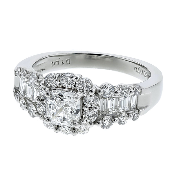 ダイヤモンド リング 0.70ct E〜F VS1 クッション モディファイド 